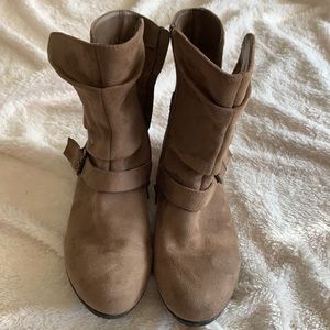 Tan suede boots